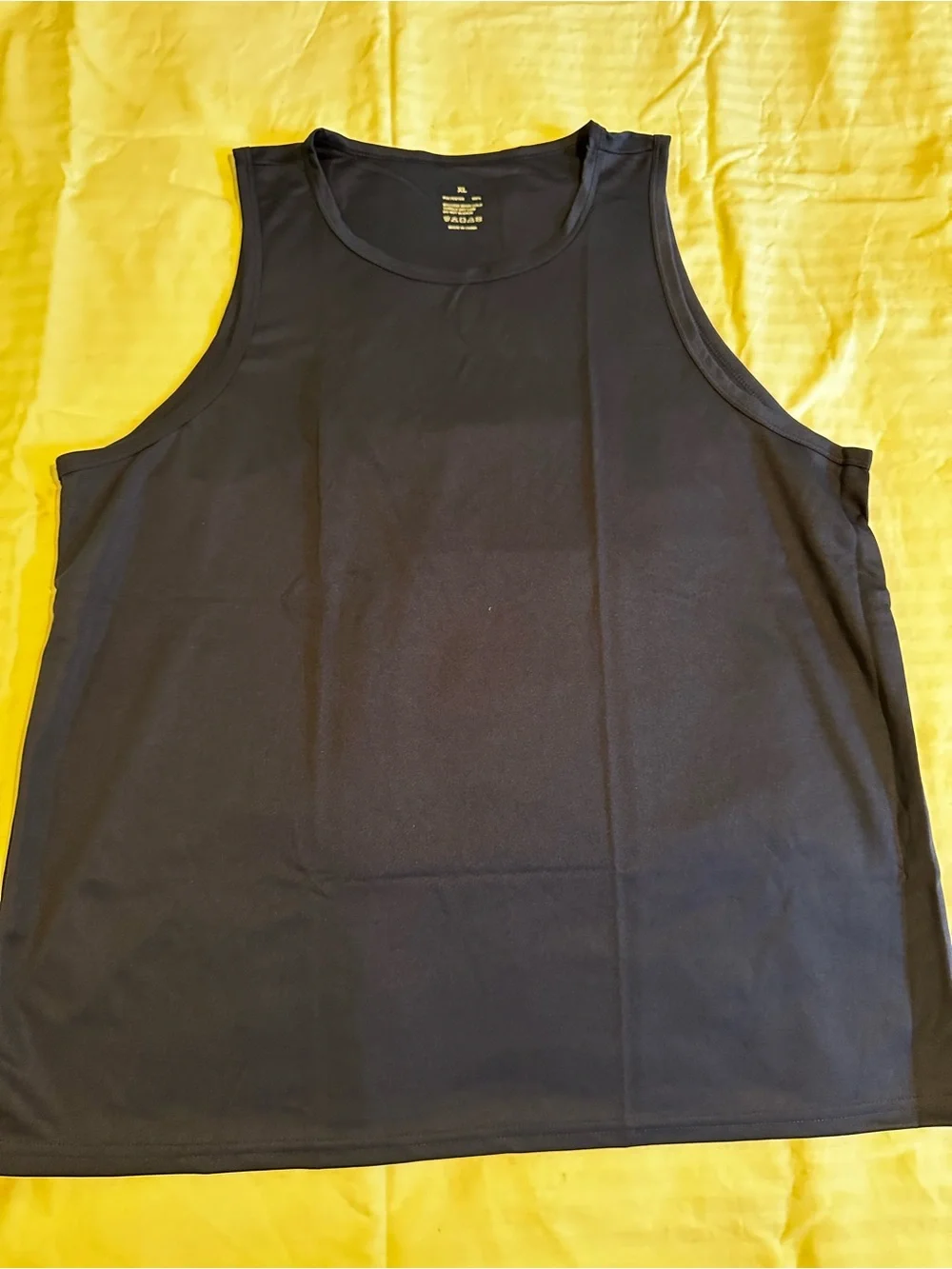 Lot of 6 Assorted Solid Scoop Neck Men’s Muscle Tank Tops Exercise Workout Sz XL